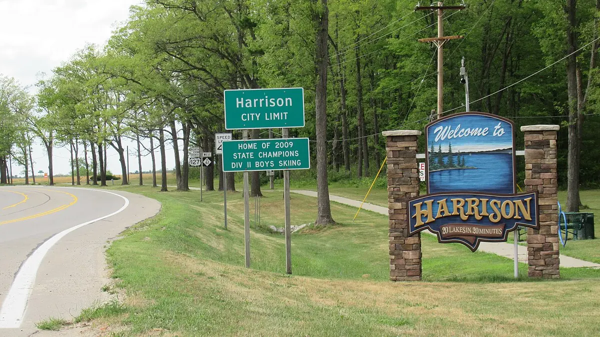 Harrison MI welcome sign